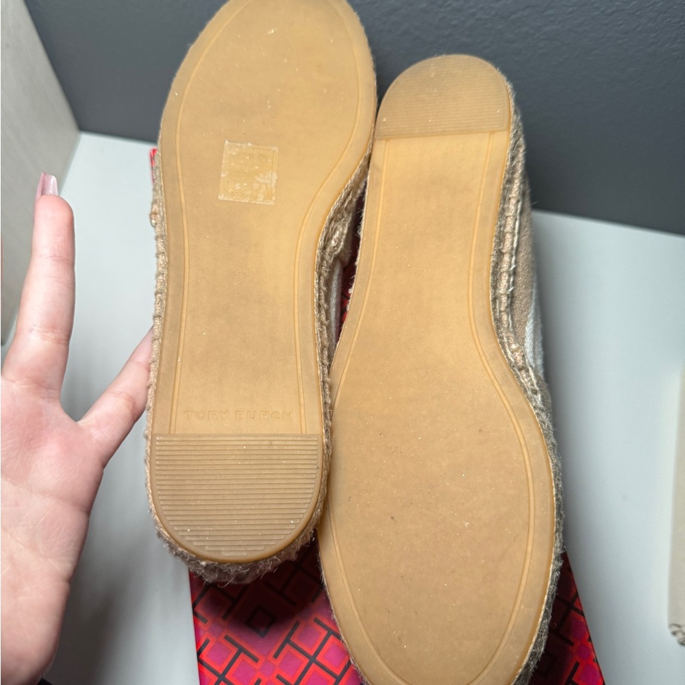 Brand New Tory Burch Double T Jacquard Espadrille with Box and Dustbag Size 5.5 - Picture 4 of 5